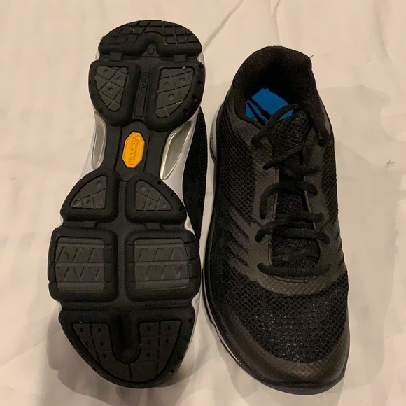 Walking Tennis Shoes - Picture 2 of 2